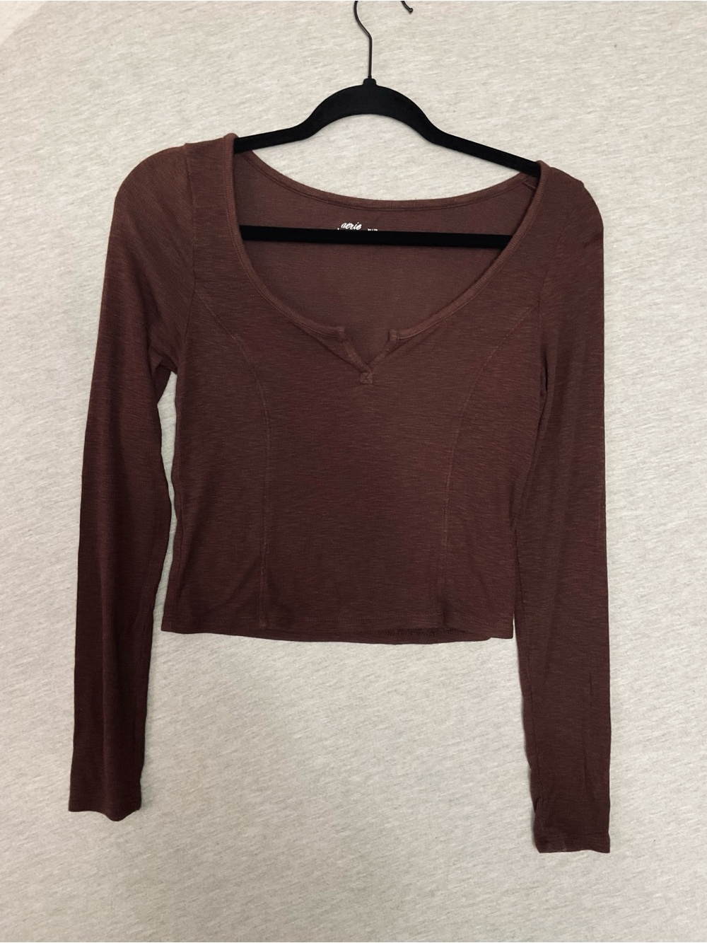 Aerie Long-Sleeve Scoop Neck Cropped Top in Brown